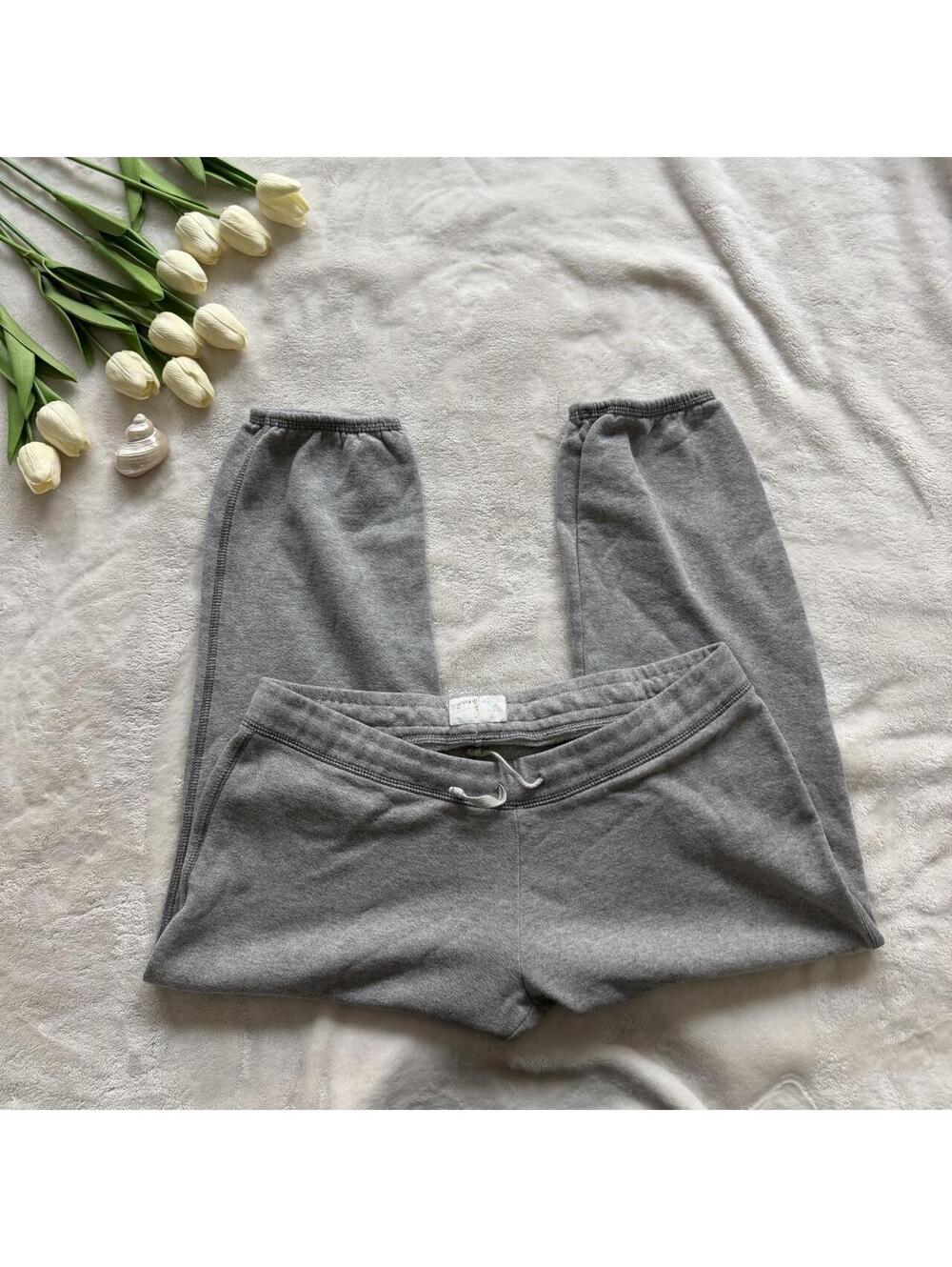 Low rise capri sweatpants